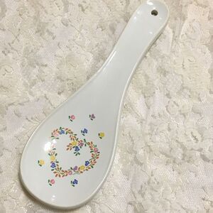 Vintage Cottagecore Spoon Rest Laurelwood USA White Ceramic Floral Heart 80s 90s